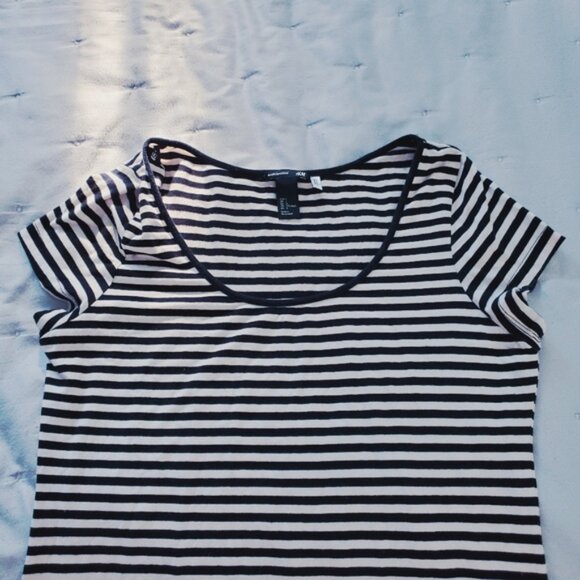 H&M Basic Striped Ballerina front Casual T-Shirt Dress (L tag- M/L actual fit) - Picture 12 of 12